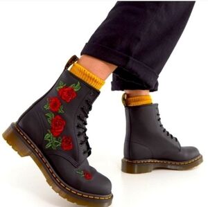 Dr. Martens 1460 Vonda Floral Roses Leather combat boots size 6